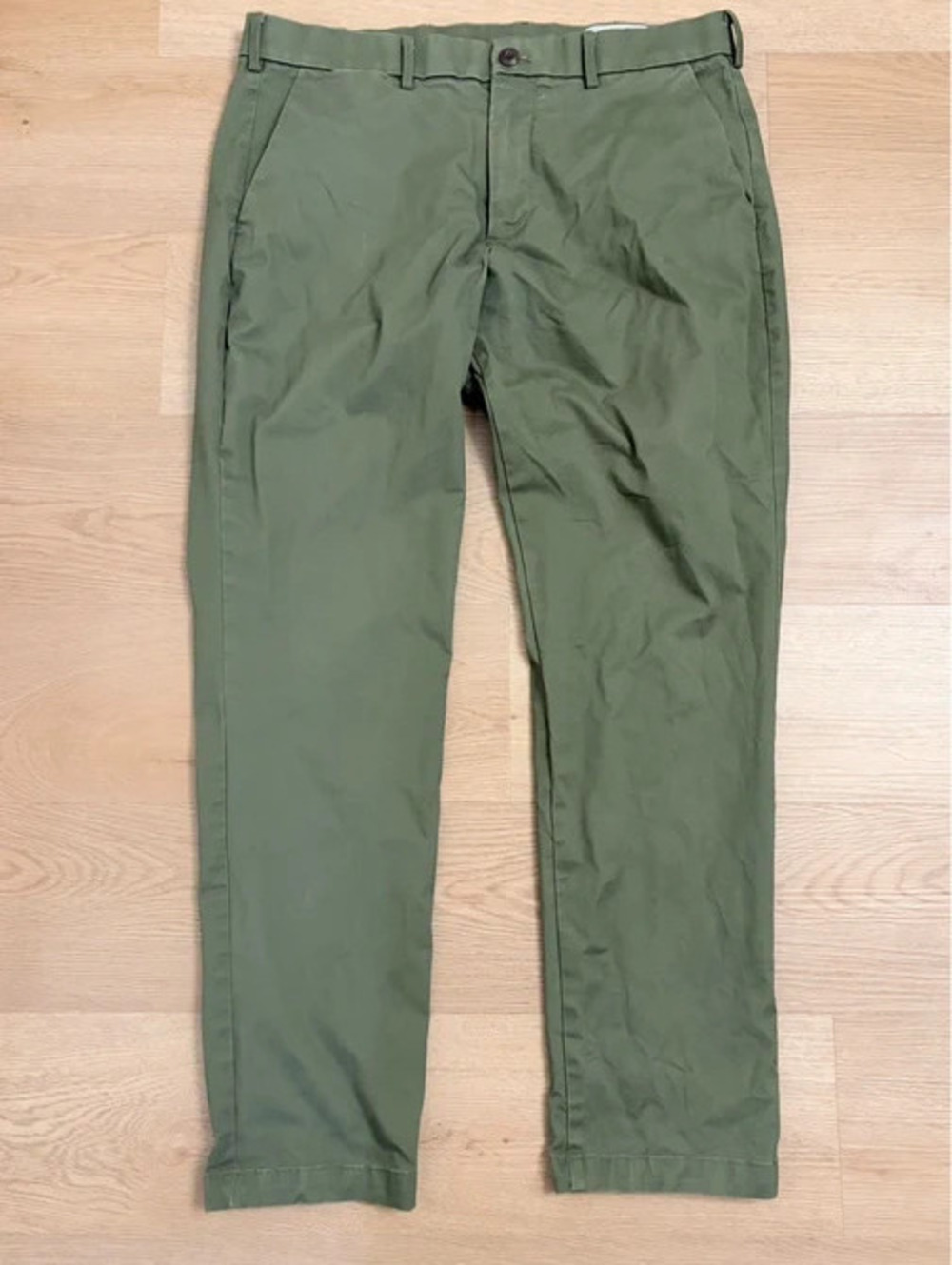 GAP Athletic Men’s Chino Pants Olive Green 36x32 Stretch Slim Tapered